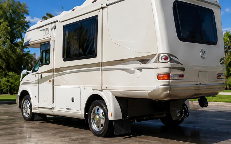 RV WASHING, POLISHING & DETAILING